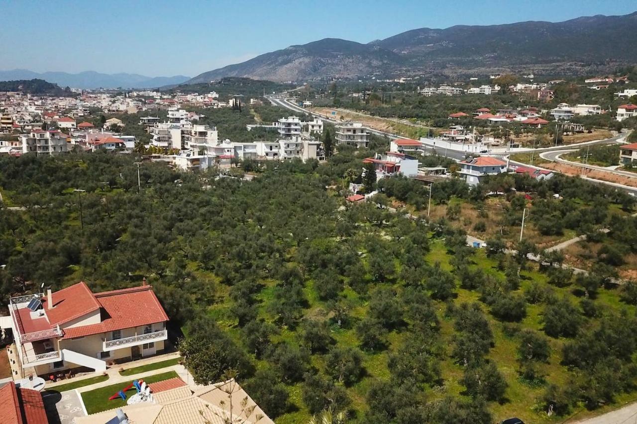 Eleni'S Holiday Home Kalamata Exterior photo